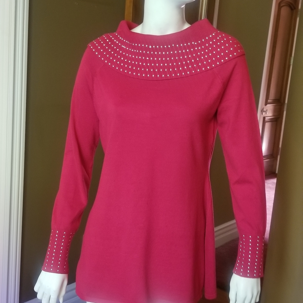 Questians Sweater Raspberry Size Large - image 1